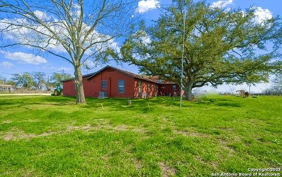 2 Acres of Residential Land with Home for Sale in Kingsbury, Texas
