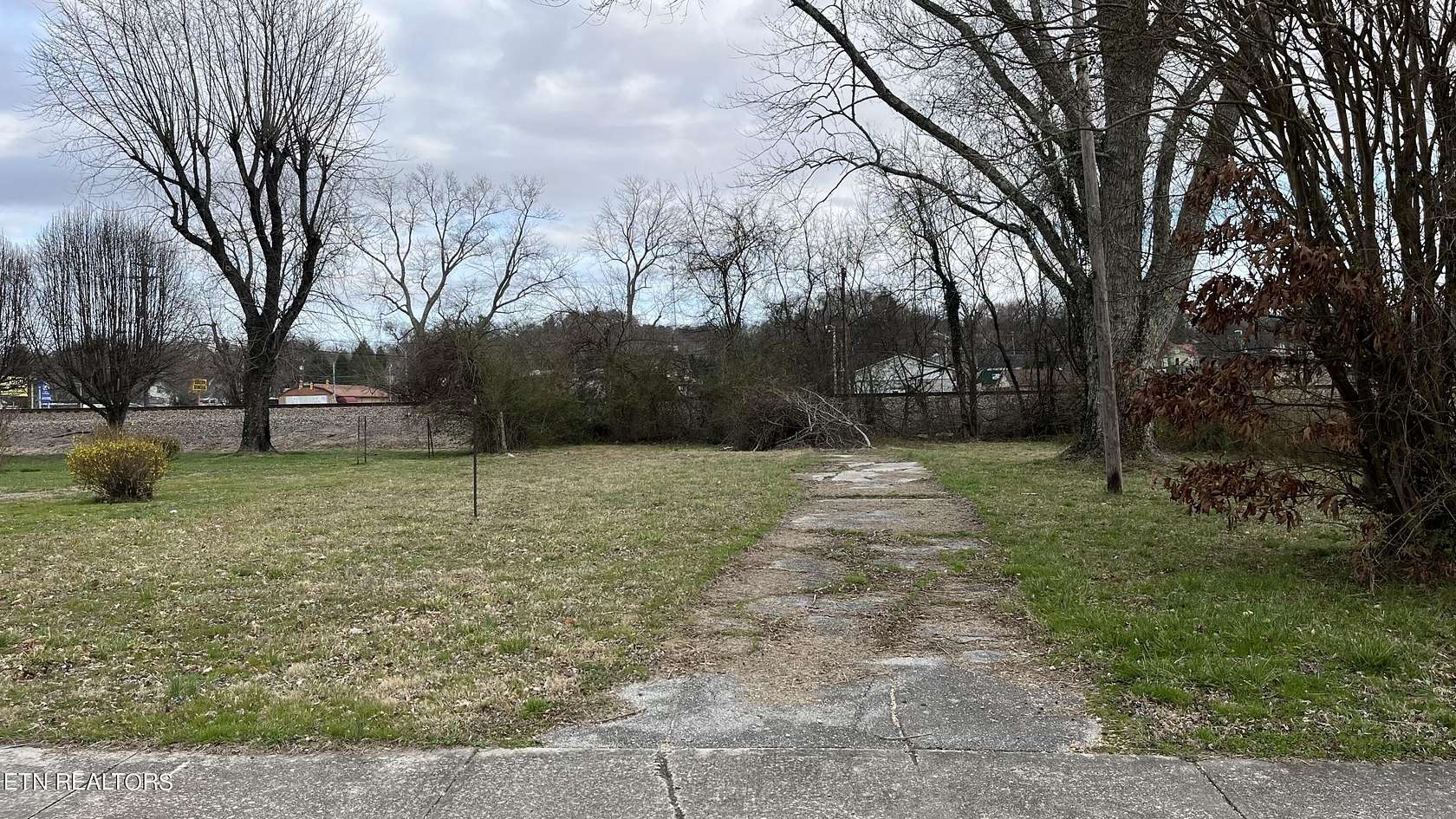 0.2 Acres of Land for Sale in Rockwood, Tennessee