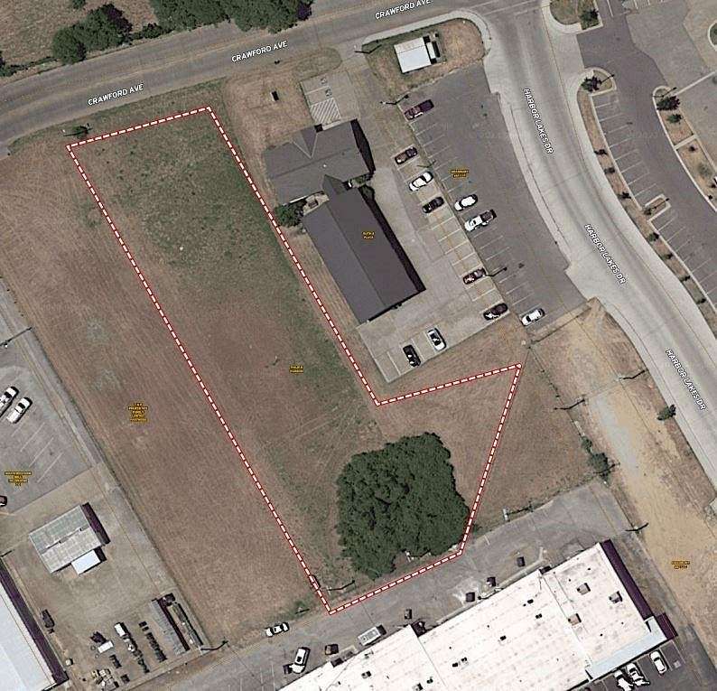 0.95 Acres of Commercial Land for Sale in Granbury, Texas