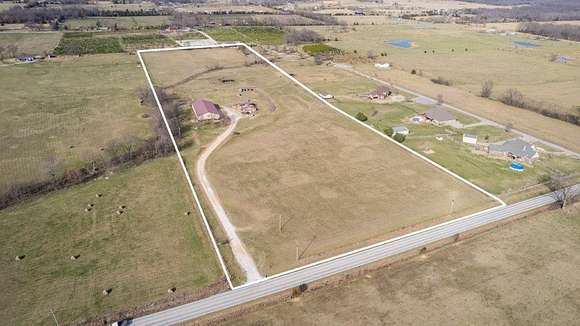 20 Acres of Agricultural Land with Home for Sale in Pea Ridge, Arkansas