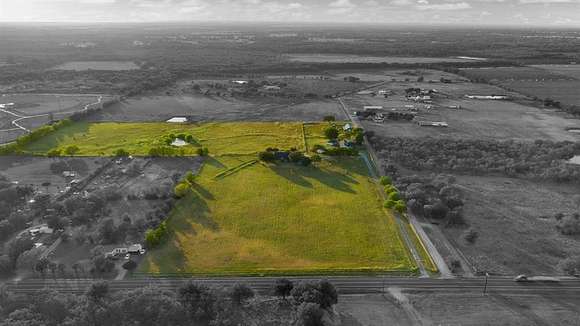 22.4 Acres of Agricultural Land with Home for Sale in Kaufman, Texas