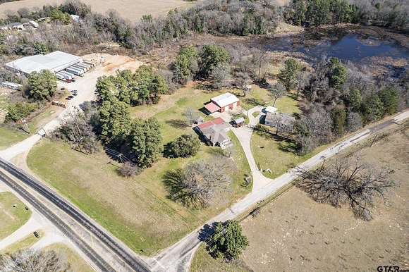 5 Acres of Residential Land with Home for Sale in Tyler, Texas