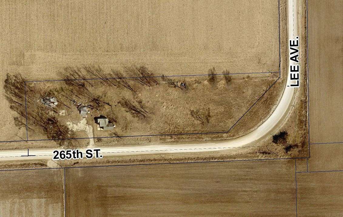 3 Acres of Residential Land for Sale in Independence, Iowa