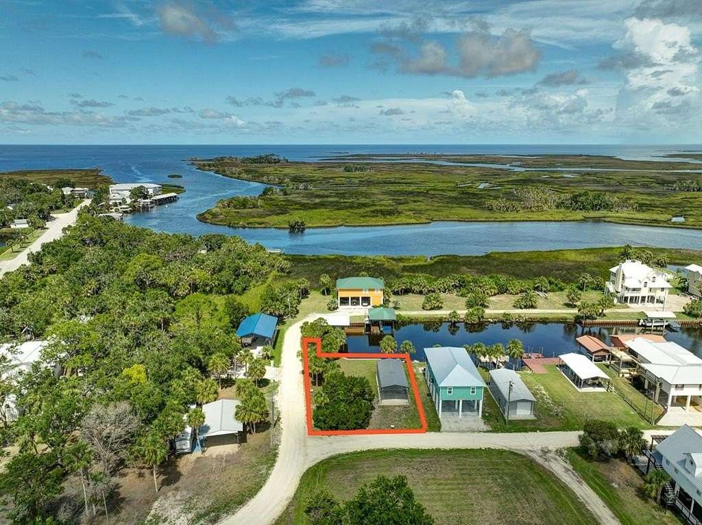 0.2 Acres of Land for Sale in Suwannee, Florida