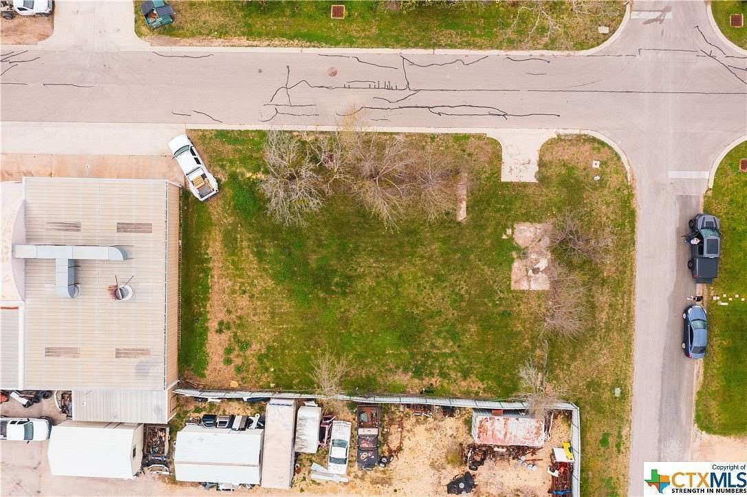 0.15 Acres of Mixed-Use Land for Sale in Taylor, Texas