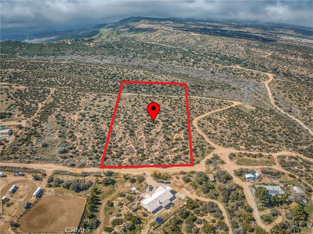 5 Acres of Residential Land for Sale in Oak Hills, California