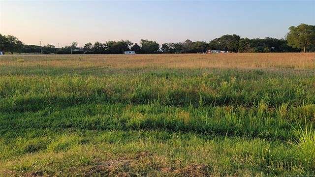 1.7 Acres of Residential Land for Sale in Henryetta, Oklahoma