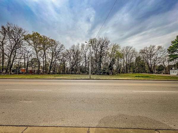 1.5 Acres of Commercial Land for Sale in Longview, Texas