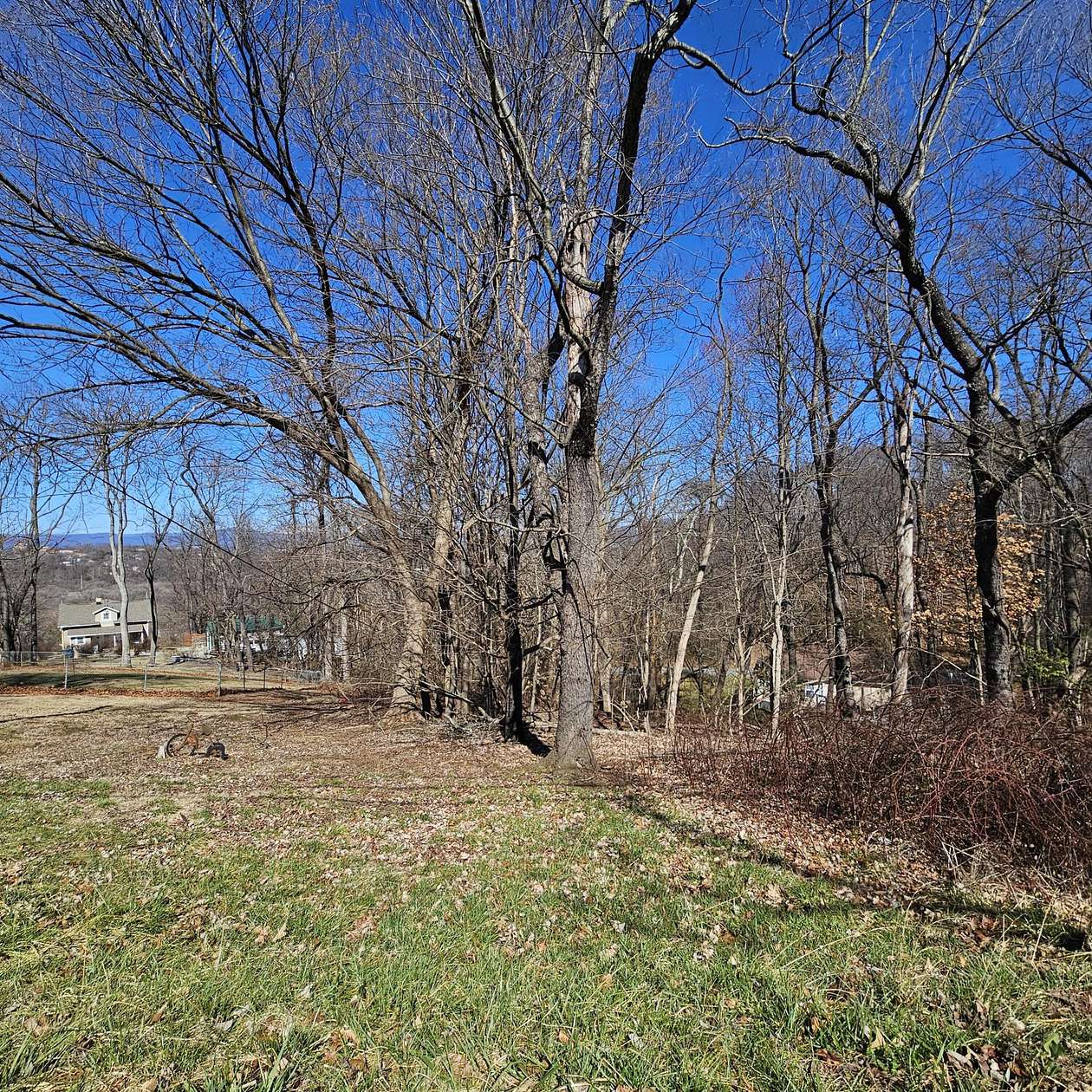 0.75 Acres of Residential Land for Sale in Roanoke, Virginia