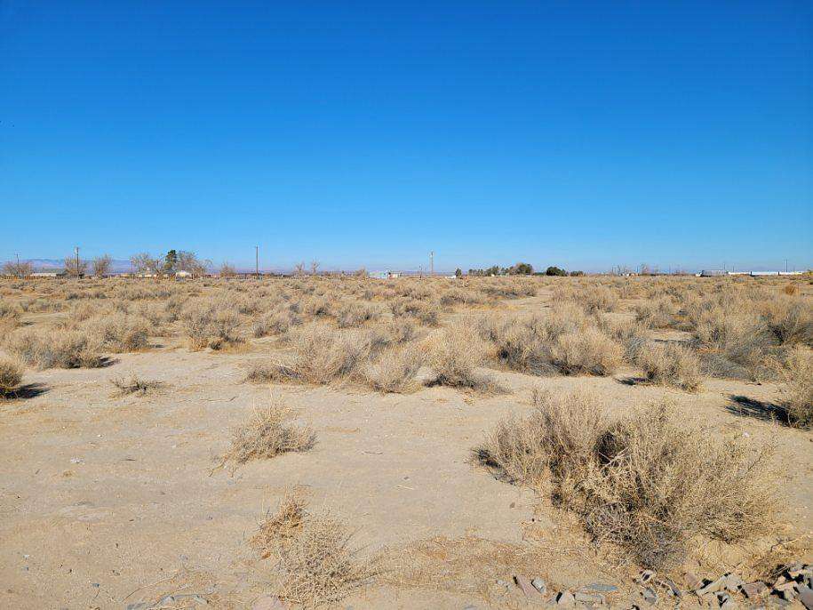 10.3 Acres of Recreational Land for Sale in Lancaster, California