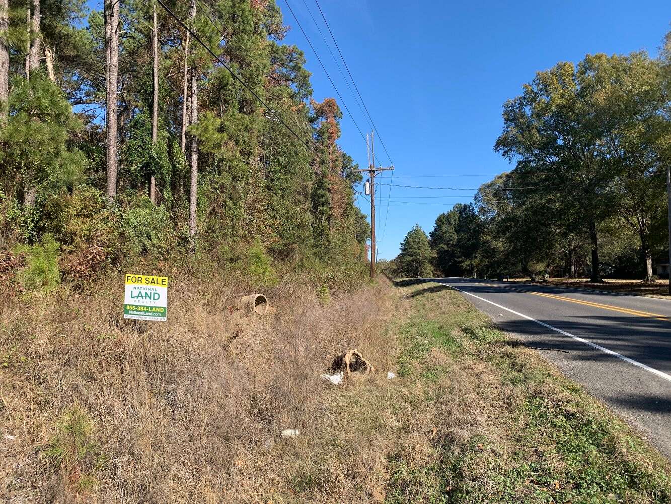 9 Acres of Residential Land for Sale in Bastrop, Louisiana