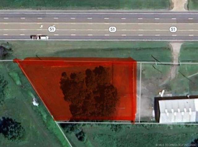 0.81 Acres of Commercial Land for Sale in Wagoner, Oklahoma