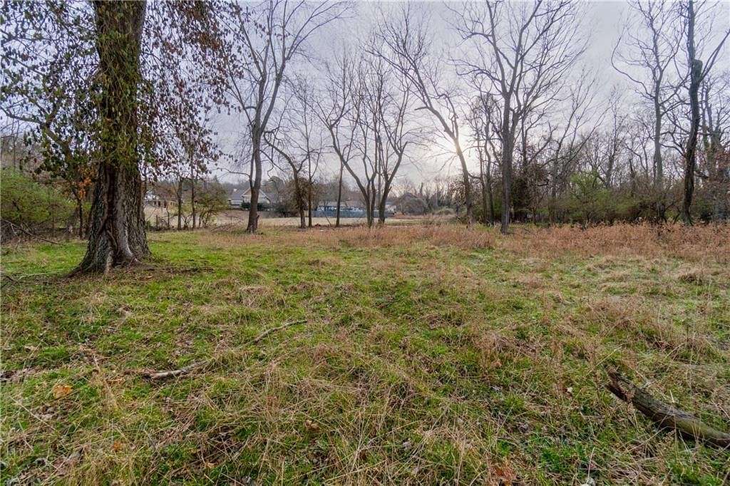 0.58 Acres of Residential Land for Sale in Fayetteville, Arkansas