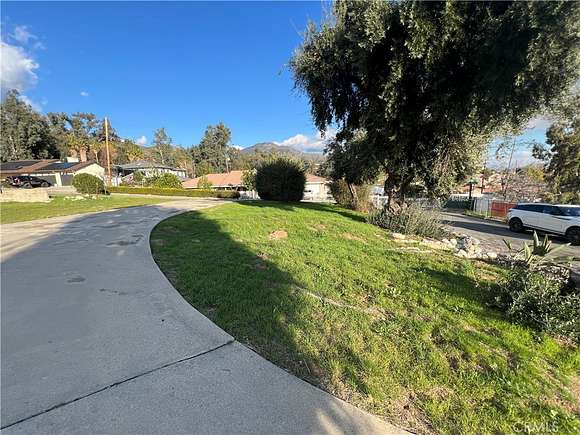 0.96 Acres of Residential Land for Sale in San Bernardino, California