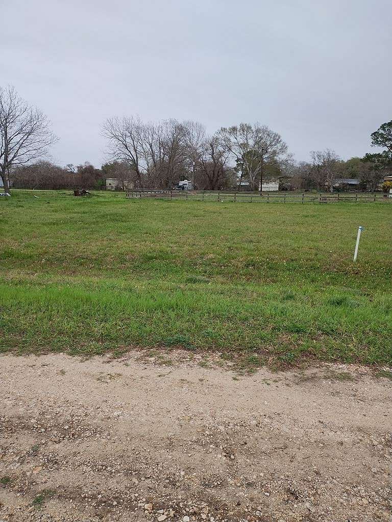 0.12 Acres of Mixed-Use Land for Sale in Palacios, Texas