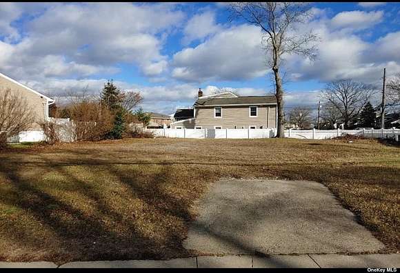 0.17 Acres of Residential Land for Sale in Baldwin, New York