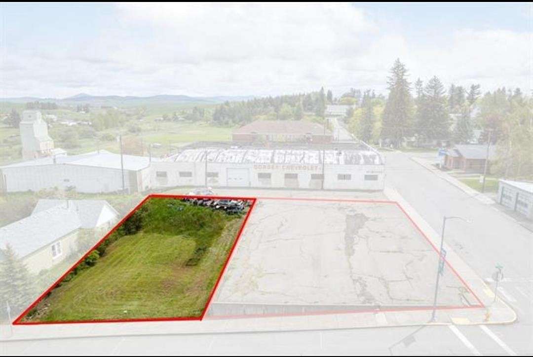 0.14 Acres of Mixed-Use Land for Sale in Tekoa, Washington