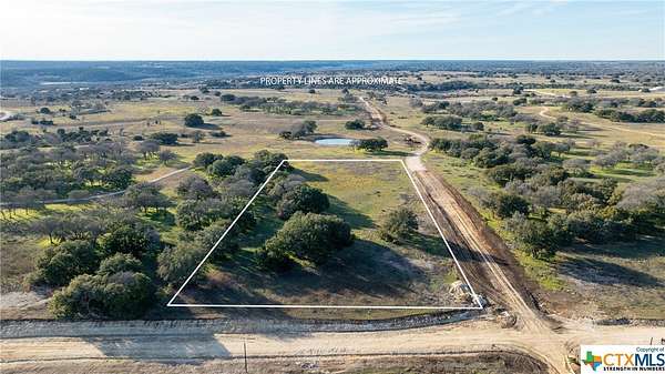 5 Acres of Land for Sale in Oglesby, Texas