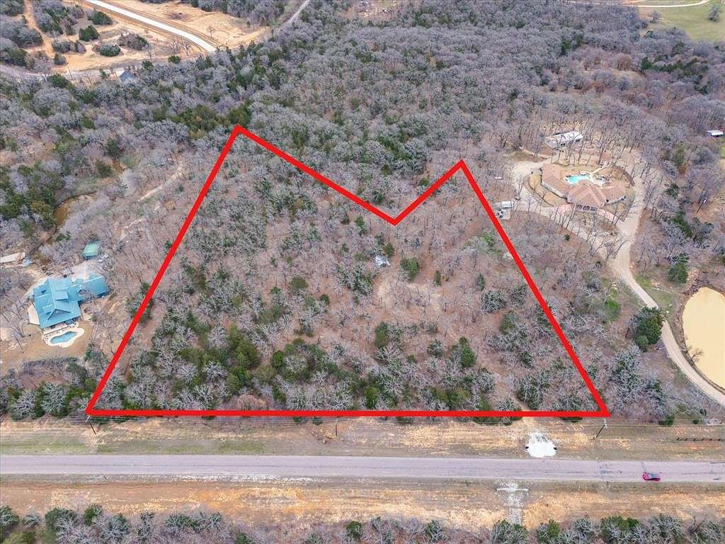 5.3 Acres of Residential Land for Sale in Valley View, Texas
