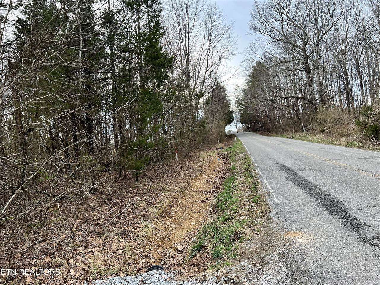 5.38 Acres of Land for Sale in Decatur, Tennessee