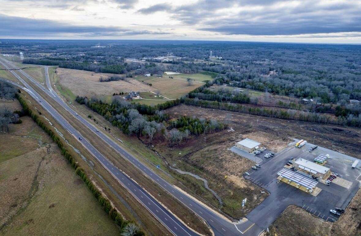 8 Acres of Mixed-Use Land for Sale in Guntown, Mississippi