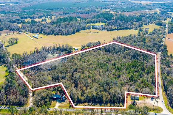 22 Acres of Recreational Land & Farm for Sale in Live Oak, Florida