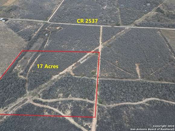 17 Acres of Recreational Land for Sale in Moore, Texas