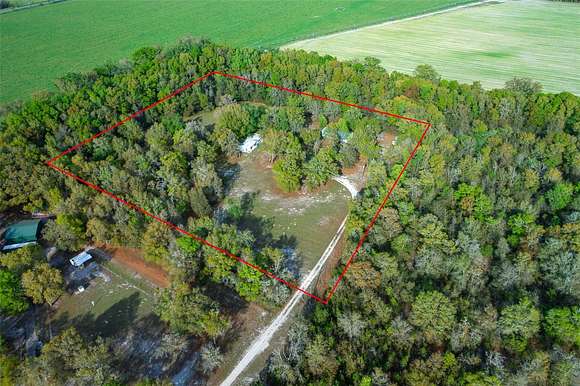 10 Acres of Land with Home for Sale in Trenton, Florida