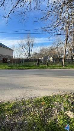 0.072 Acres of Residential Land for Sale in Cleburne, Texas
