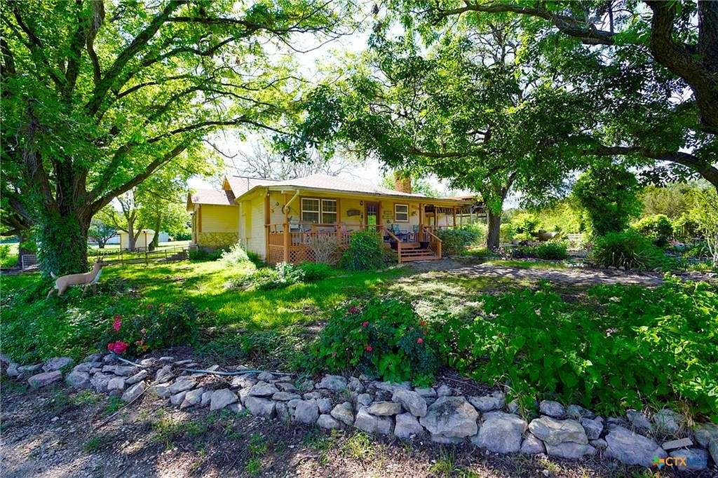 13 Acres of Land with Home for Sale in Gatesville, Texas