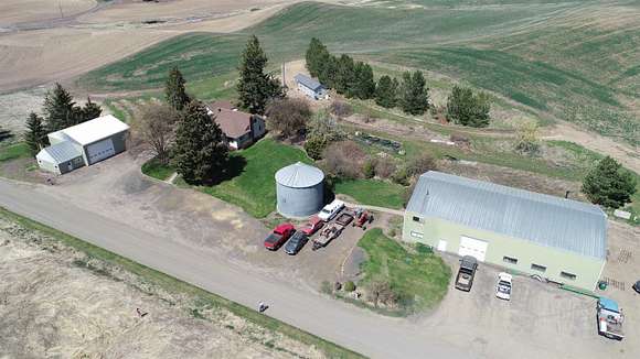 2.6 Acres of Residential Land with Home for Sale in Farmington, Washington