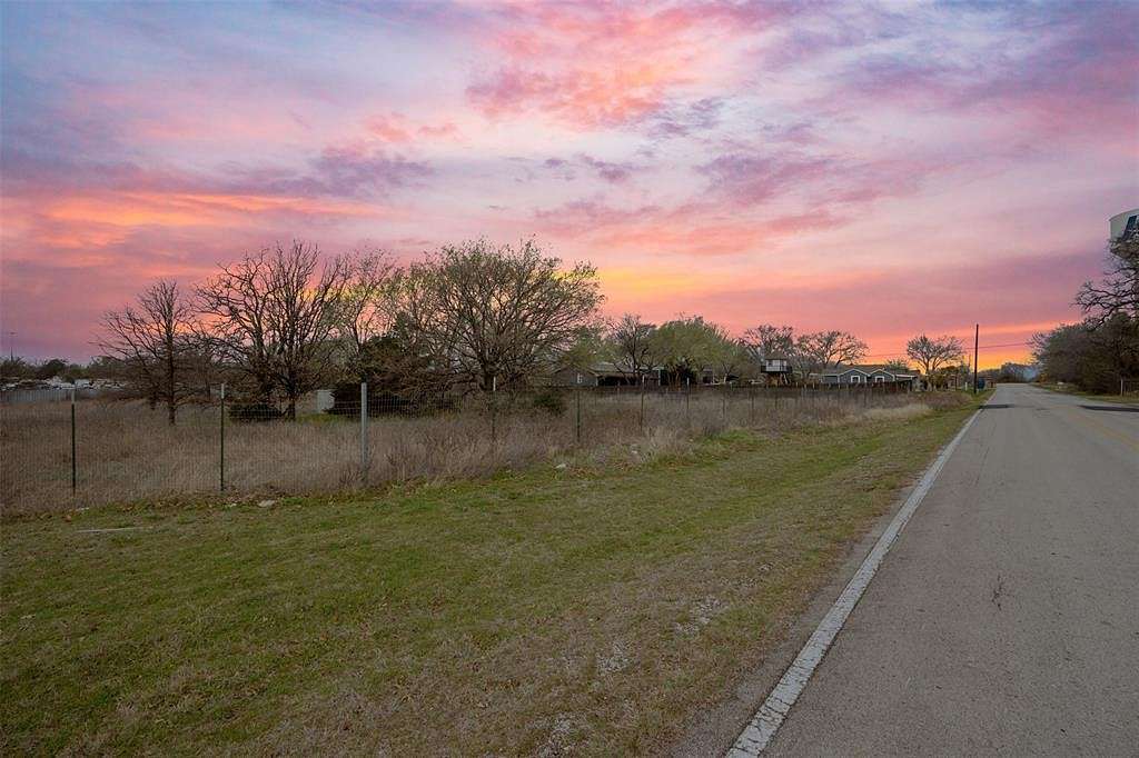 1.9 Acres of Residential Land for Sale in Arlington, Texas