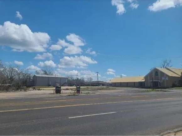 1 Acre of Commercial Land for Sale in Kirbyville, Texas