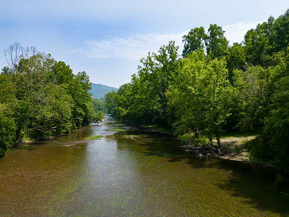 695 Acres of Recreational Land & Farm for Sale in Tazewell, Tennessee