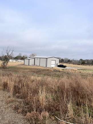 4.4 Acres of Residential Land with Home for Sale in Rose Bud, Arkansas