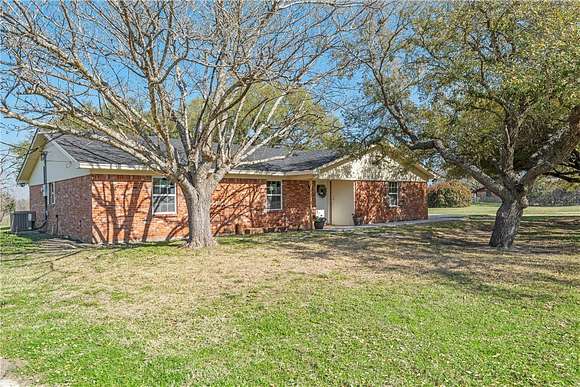 3.1 Acres of Residential Land with Home for Sale in Robinson, Texas