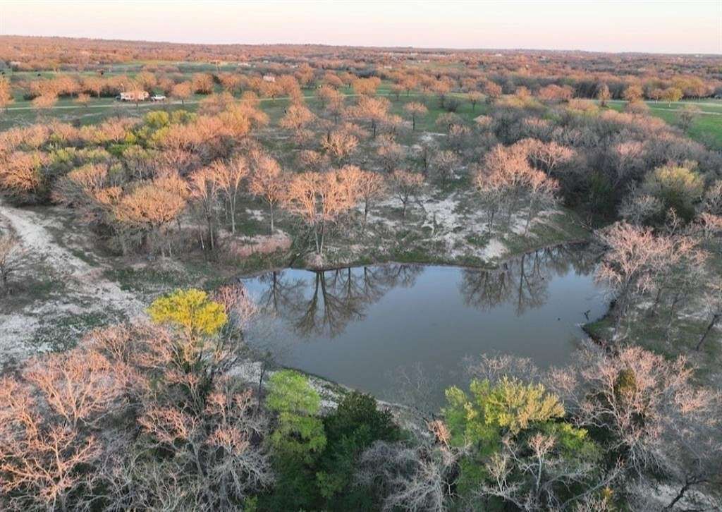 25 Acres of Land for Sale in Alvord, Texas