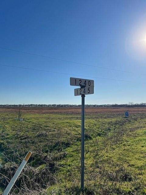37.5 Acres of Agricultural Land for Sale in Savoy, Texas