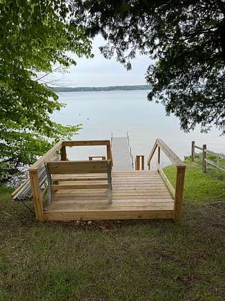 Community Torch Lake Access Deck