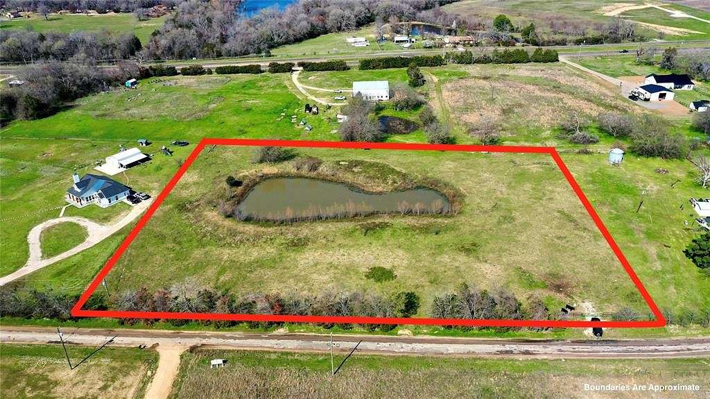 4 Acres of Residential Land for Sale in Wills Point, Texas