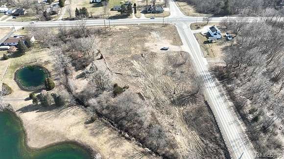 1.5 Acres of Mixed-Use Land for Sale in Davison, Michigan