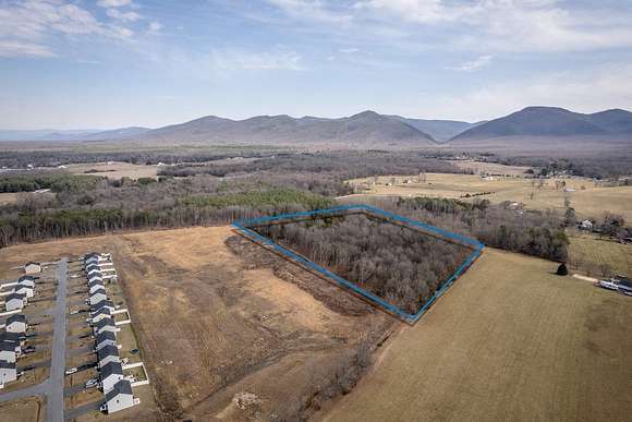 10 Acres of Residential Land for Sale in Grottoes, Virginia