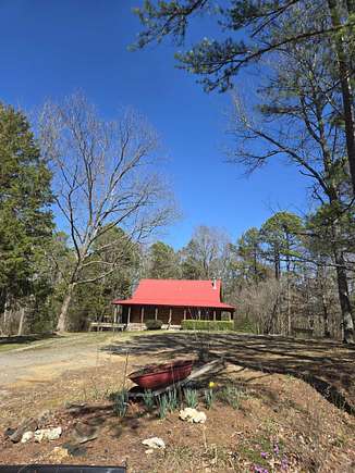3.9 Acres of Residential Land with Home for Sale in Jessieville, Arkansas