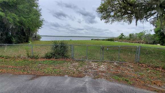 0.3 Acres of Residential Land for Sale in Lake Panasoffkee, Florida
