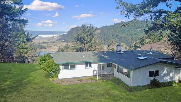 3.2 Acres of Residential Land with Home for Sale in Gold Beach, Oregon
