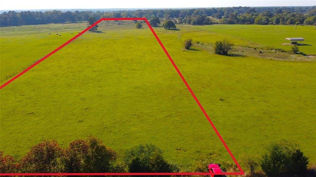 10 Acres of Residential Land for Sale in Clarksville, Texas