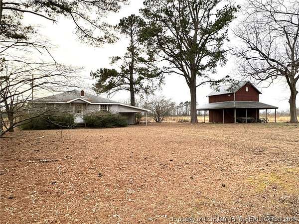 2 Acres of Residential Land with Home for Sale in Lumberton, North Carolina