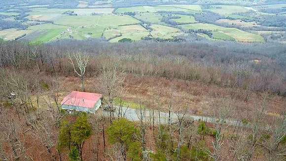 21 Acres of Land with Home for Sale in Signal Mountain, Tennessee