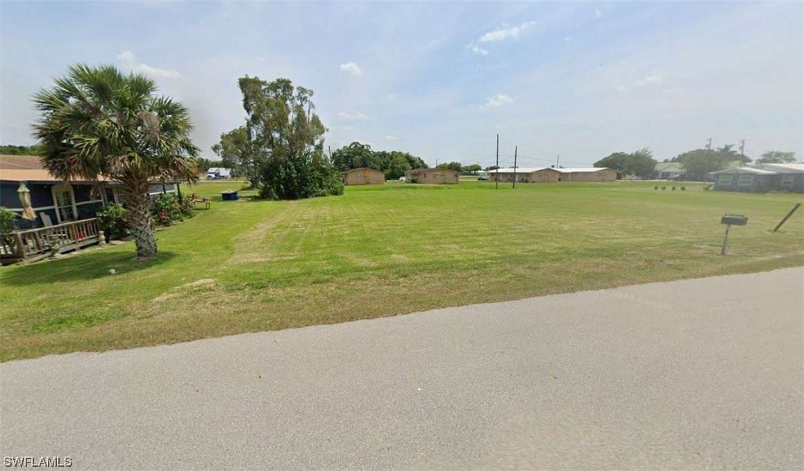 0.27 Acres of Residential Land for Sale in Moore Haven, Florida