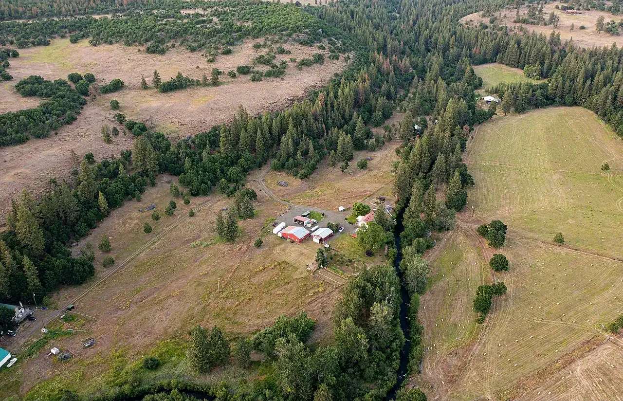 24 Acres of Improved Land for Sale in Goldendale, Washington
